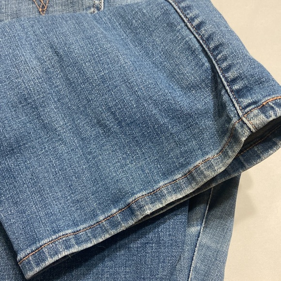 Levi's Women's Blue Jeans - Picture 5 of 6